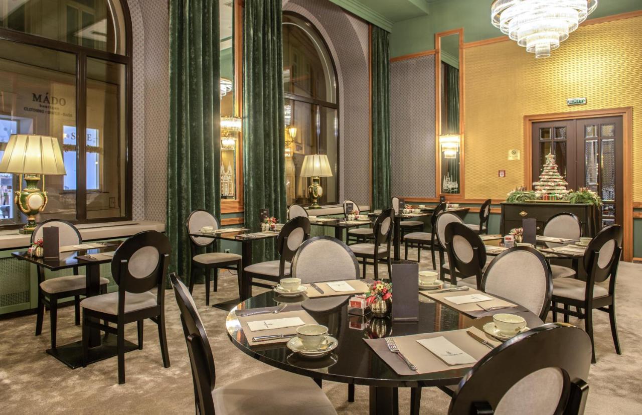 แกรนด์ โฮเทล โบฮีเมีย Hotel ปราก ภายนอก รูปภาพ The restaurant