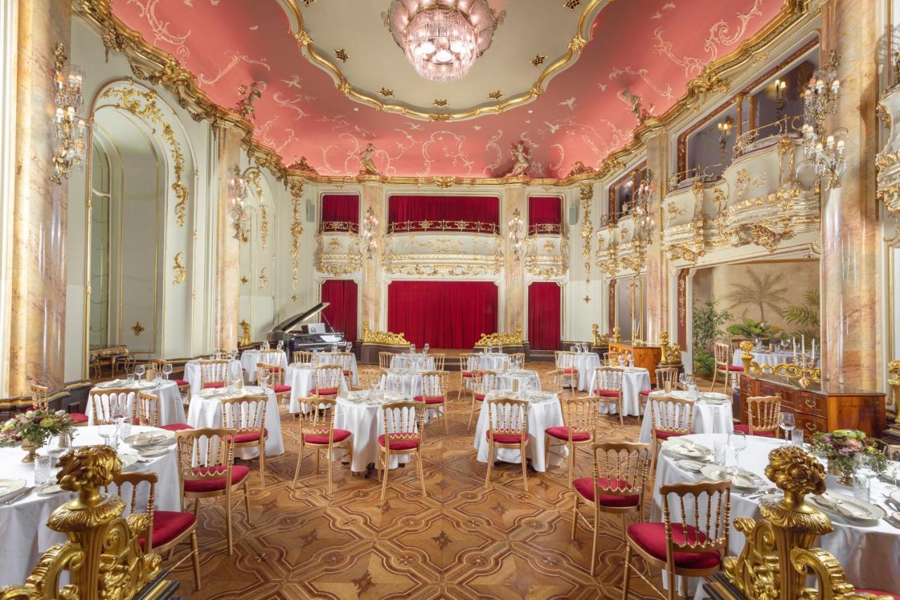 แกรนด์ โฮเทล โบฮีเมีย Hotel ปราก ภายนอก รูปภาพ The ballroom of the Hotel de l'Europe