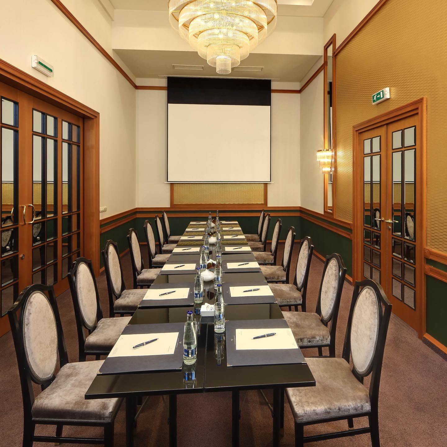 แกรนด์ โฮเทล โบฮีเมีย Hotel ปราก ภายนอก รูปภาพ Meeting room