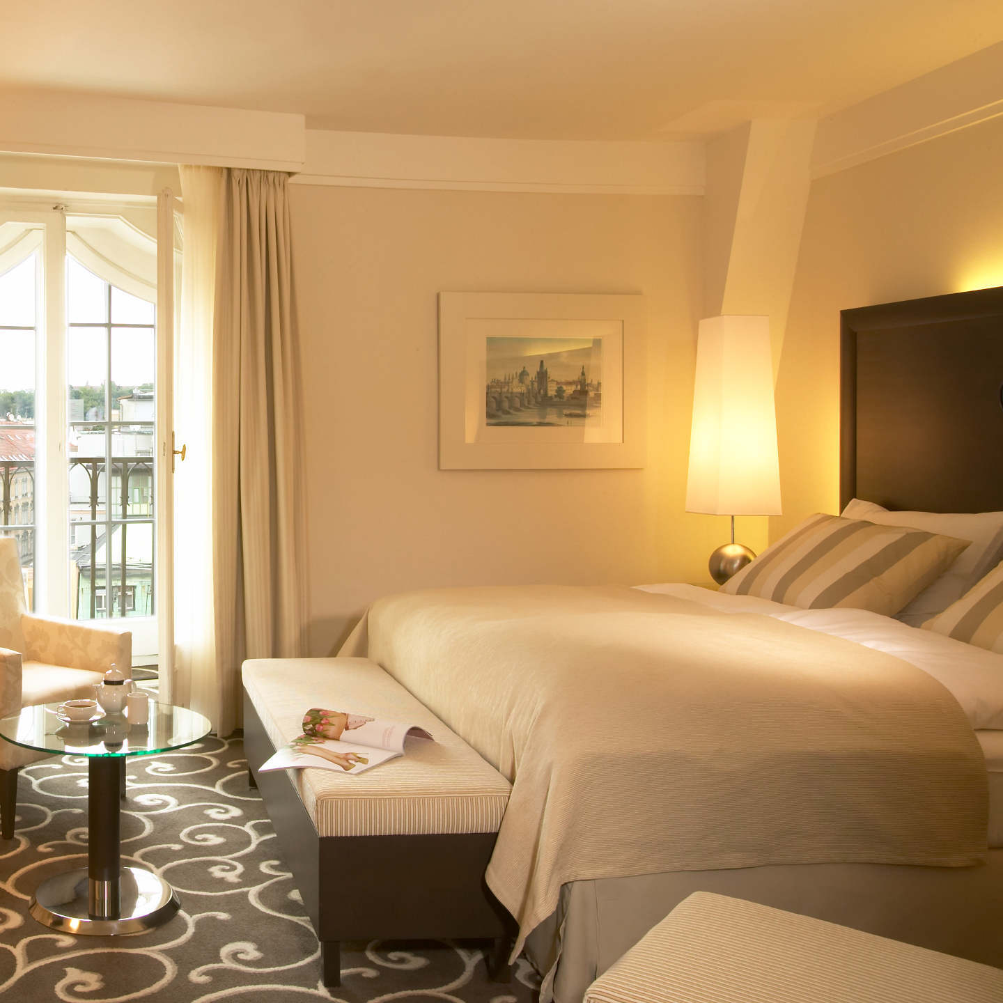 แกรนด์ โฮเทล โบฮีเมีย Hotel ปราก ภายนอก รูปภาพ A room at the hotel